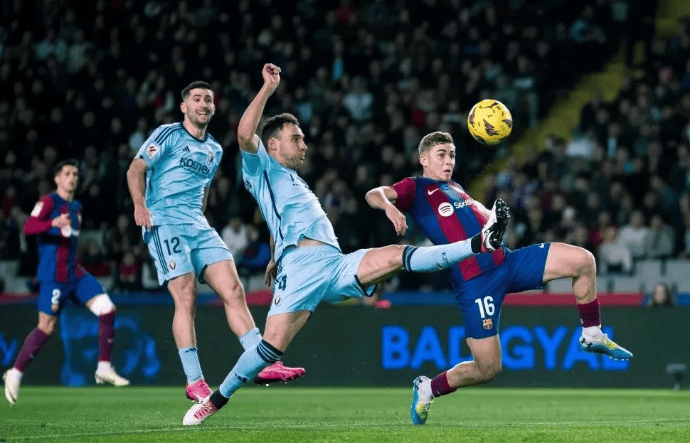 包含德甲创新战术持续升级,精彩对决精彩纷呈的词条 包含德甲创新战术持续升级,精彩对决精彩纷呈的词条