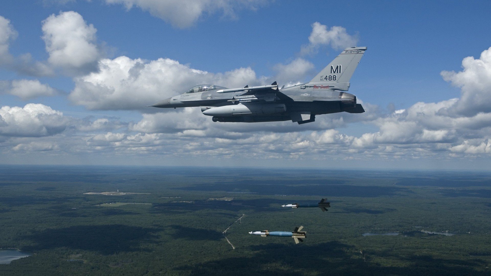 “西甲豪门鏖战,争夺最后欧冠门票激烈展开”,欧冠西甲名额