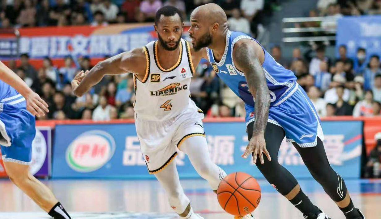 包含B体育官方网址：CBA球队的品牌故事：讲述球队的历史和文化的词条