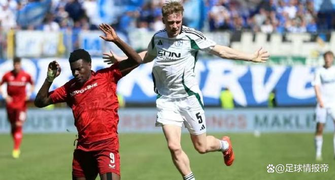 包含B体育官方网站：德甲帕德博恩的转会策略与球队重建的词条